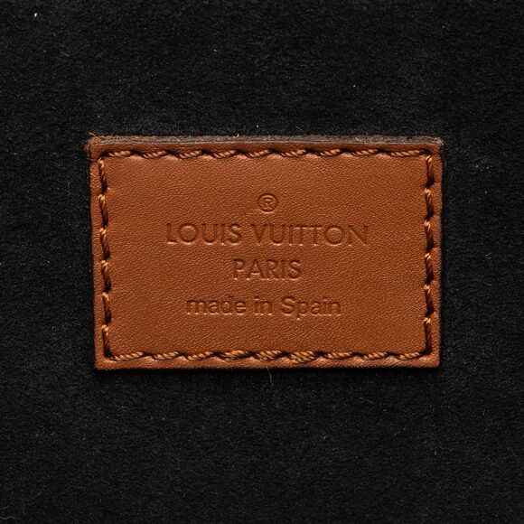 Louis Vuitton Taurillon Leather Dauphine MM Shoulder Bag - Picture 8 of 14